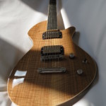 Micoud Guitares - Luthier - Valence - Alpha noyer