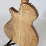 Micoud Guitares - Luthier - Valence - Alpha noyer